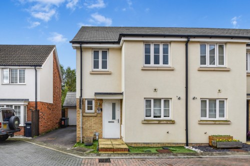 Arrange a viewing for Bargroves Avenue, St. Neots